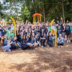 Amway Cares: Week of Service gallery thumbnail